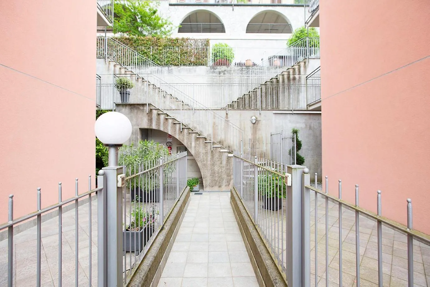 La Breva - Terrazzo Panoramico Vista Lago Di Como Dorio Italien