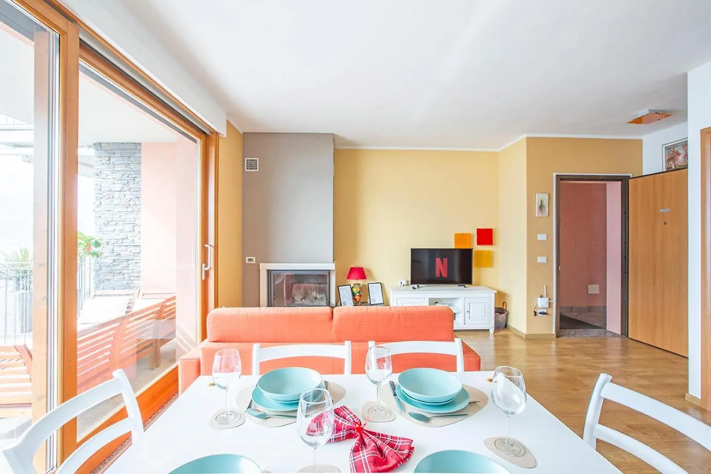 Διαμέρισμα La Breva - Terrazzo Panoramico Vista Lago Di Como Dorio